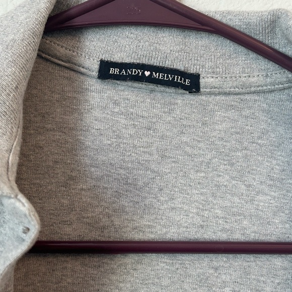 Brandy Melville small button up gray shirt - Picture 5 of 6